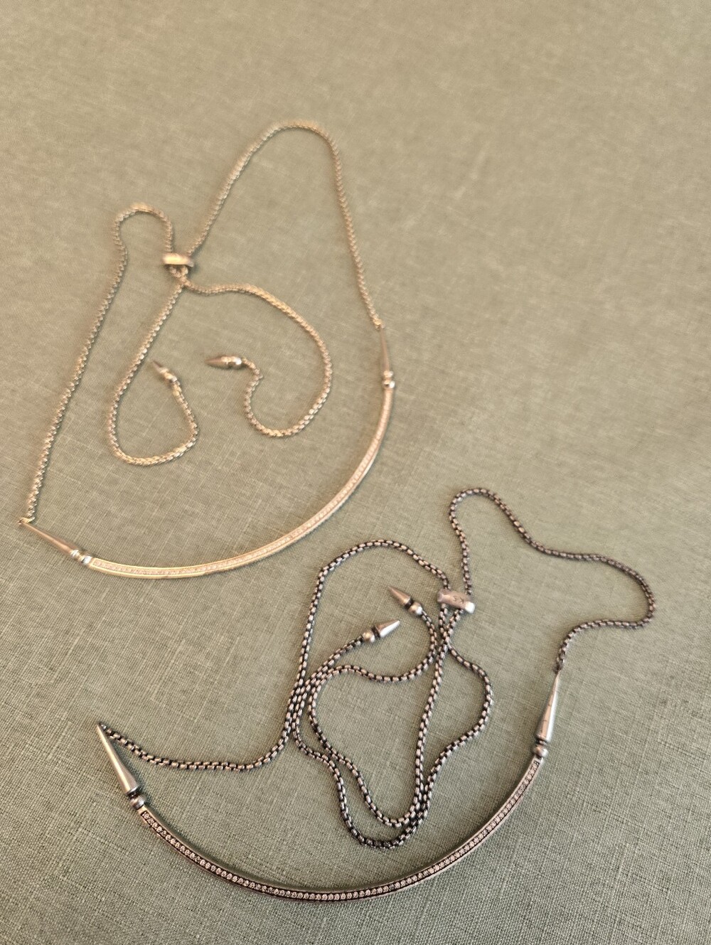 Kendra Scott bulk. 12 necklaces and 6 rings Various metals and conditions - Picture 8 of 11